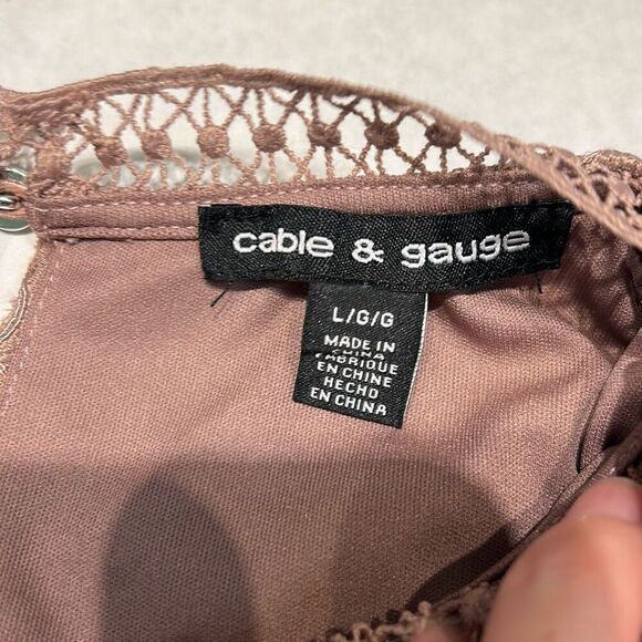 Cable & Gauge Short Sleeved Lace Blouse Top Shirt Sz Large Short Sleeve Dressy - Picture 4 of 8